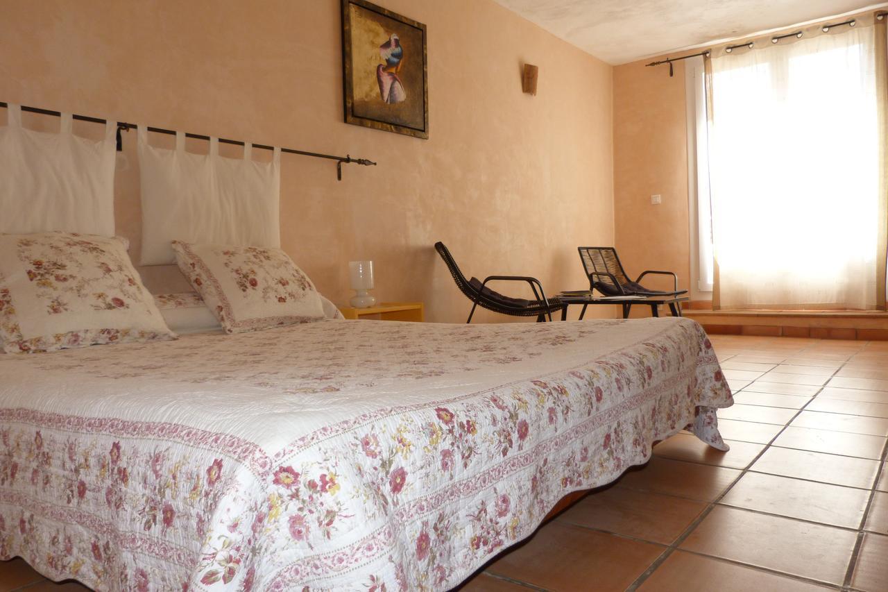 Le Mas De Pie Caud Bed & Breakfast Rognes Exterior photo
